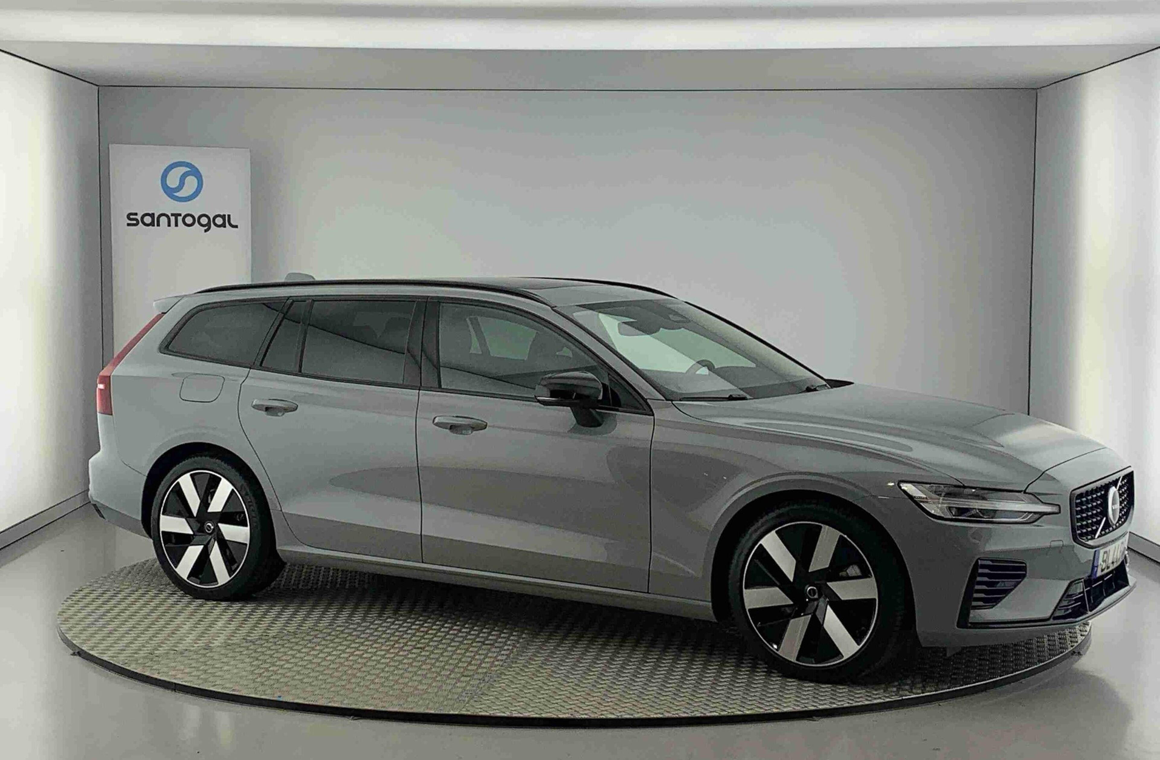 VOLVO V60 2.0 T6 AWD TE Plus Dark