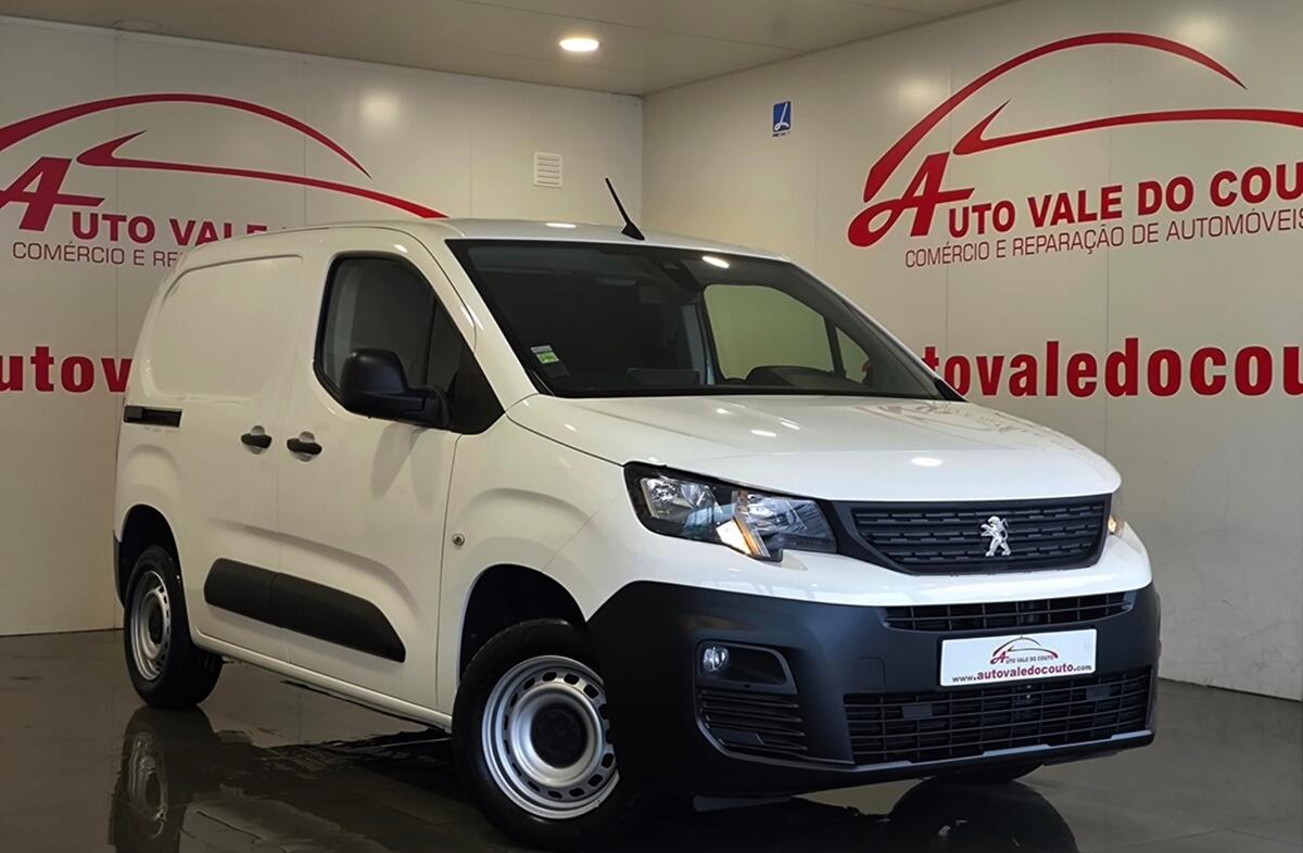PEUGEOT Partner 1.5 BlueHDi Premium Standard