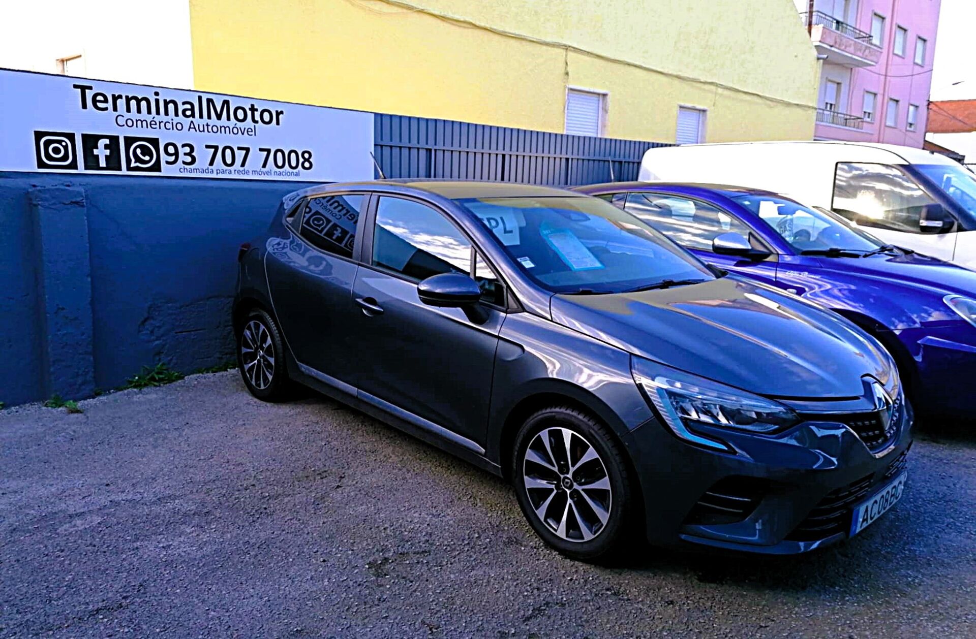 RENAULT Clio 1.0 TCe Intens Bi-Fuel