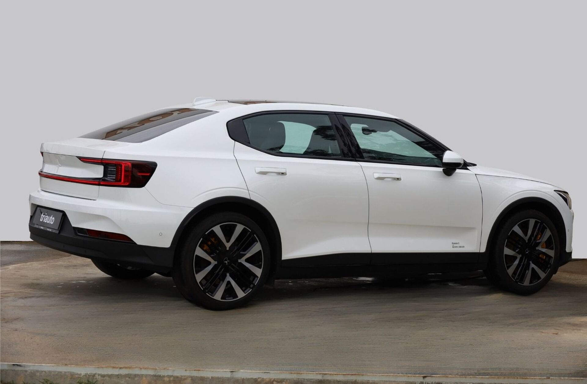 POLESTAR 2 Long Range 82 kWh AWD Performance