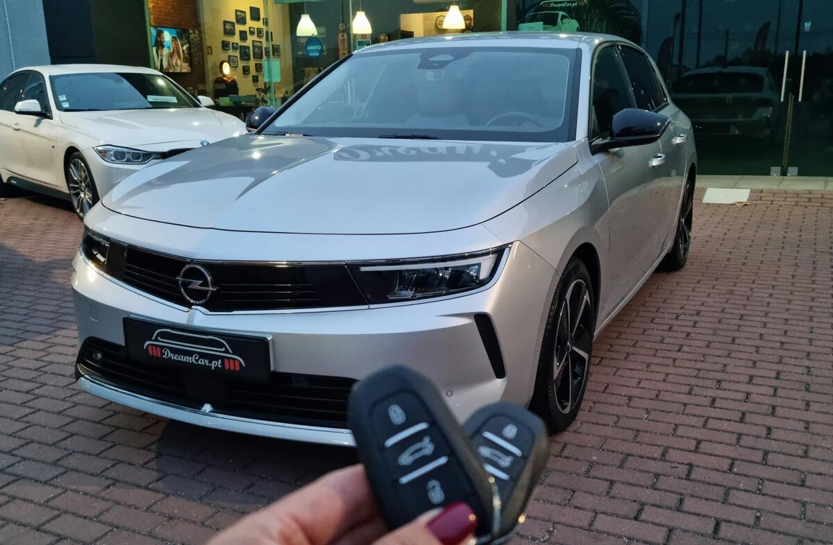 OPEL Astra 1.6 T PHEV Elegance