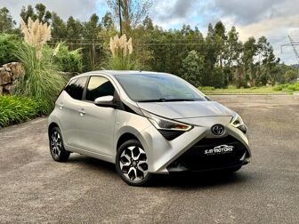 TOYOTA Aygo 1.0 X-Play Plus