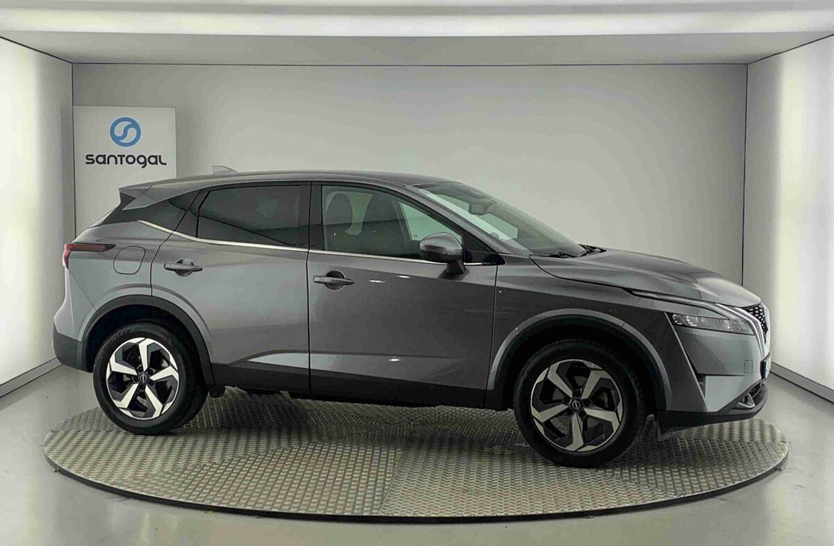 NISSAN Qashqai 1.3 DIG-T N-Connecta LED Xtronic