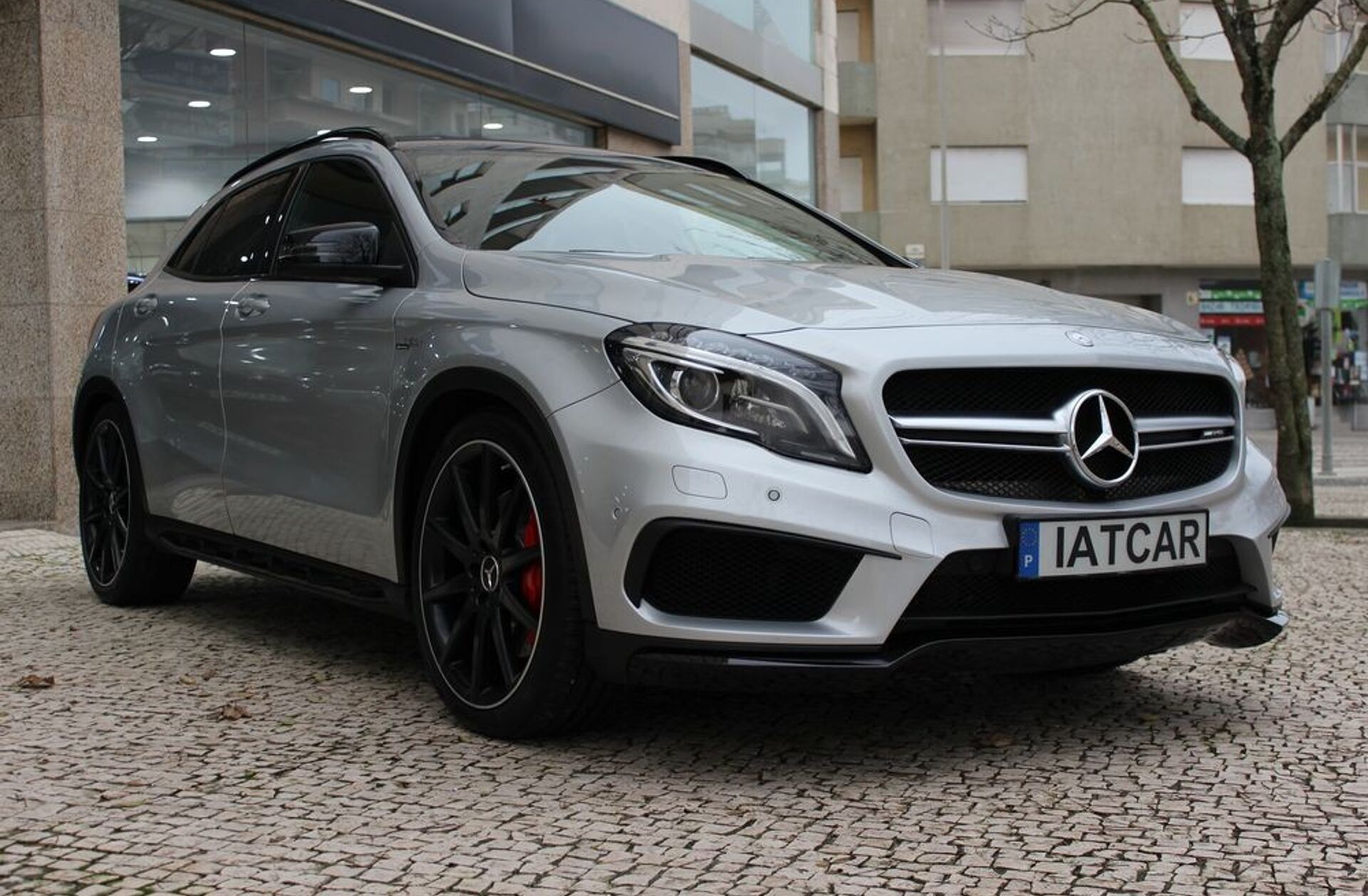 MERCEDES Classe GLA GLA 220 CDi AMG Line 4-Matic