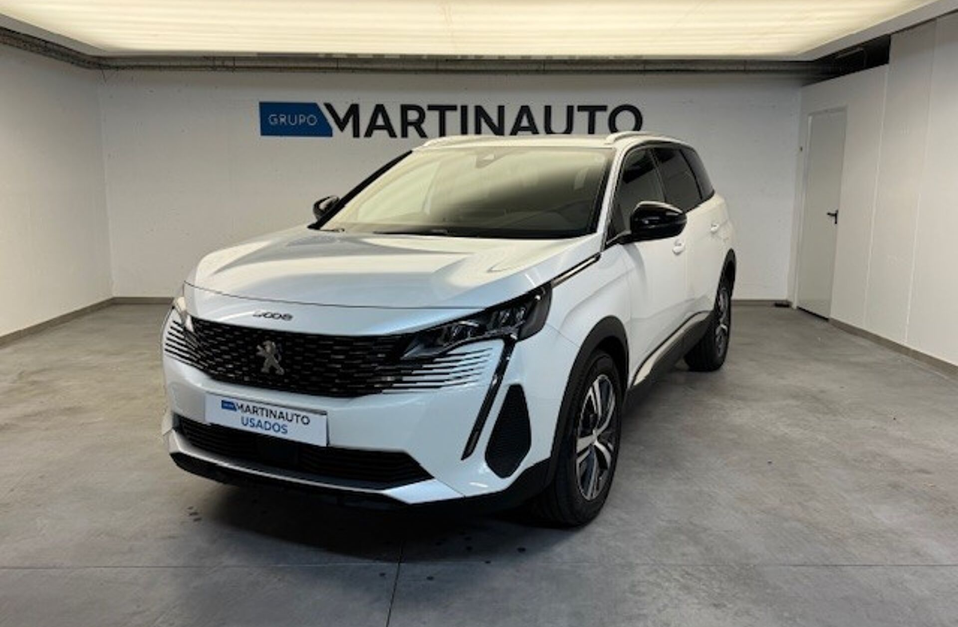 PEUGEOT 5008 1.5 BlueHDi Allure Pack EAT8