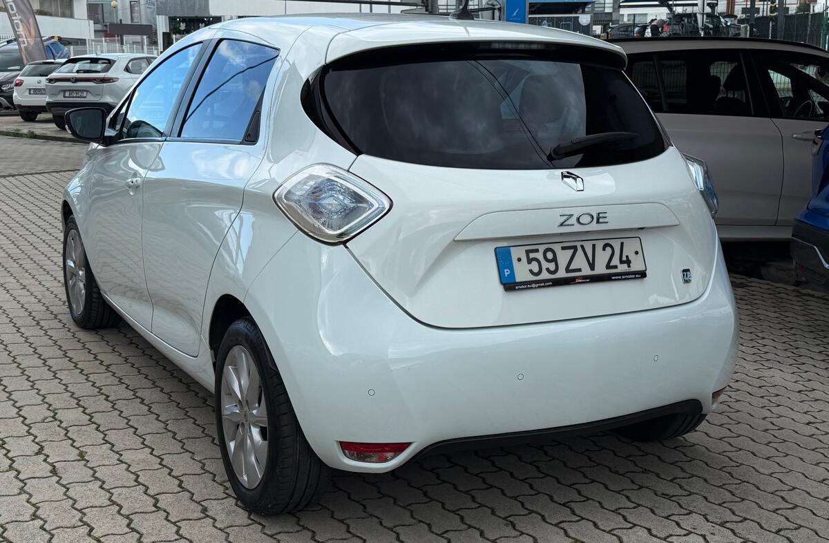 RENAULT ZOE Life