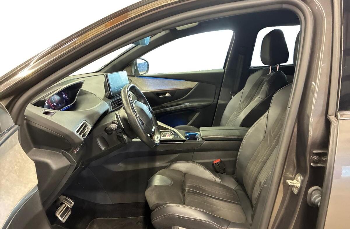 PEUGEOT 5008 2.0 BlueHDi GT Pack EAT8