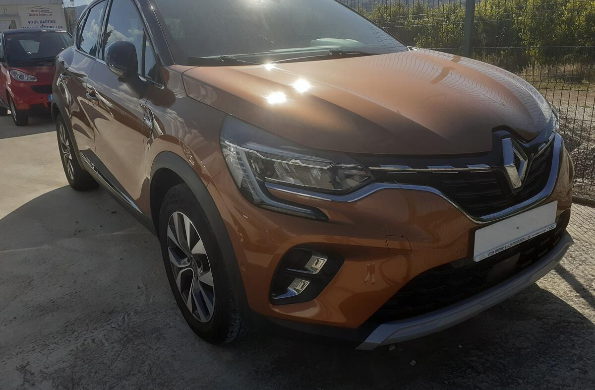 RENAULT Captur 1.0 TCe Exclusive