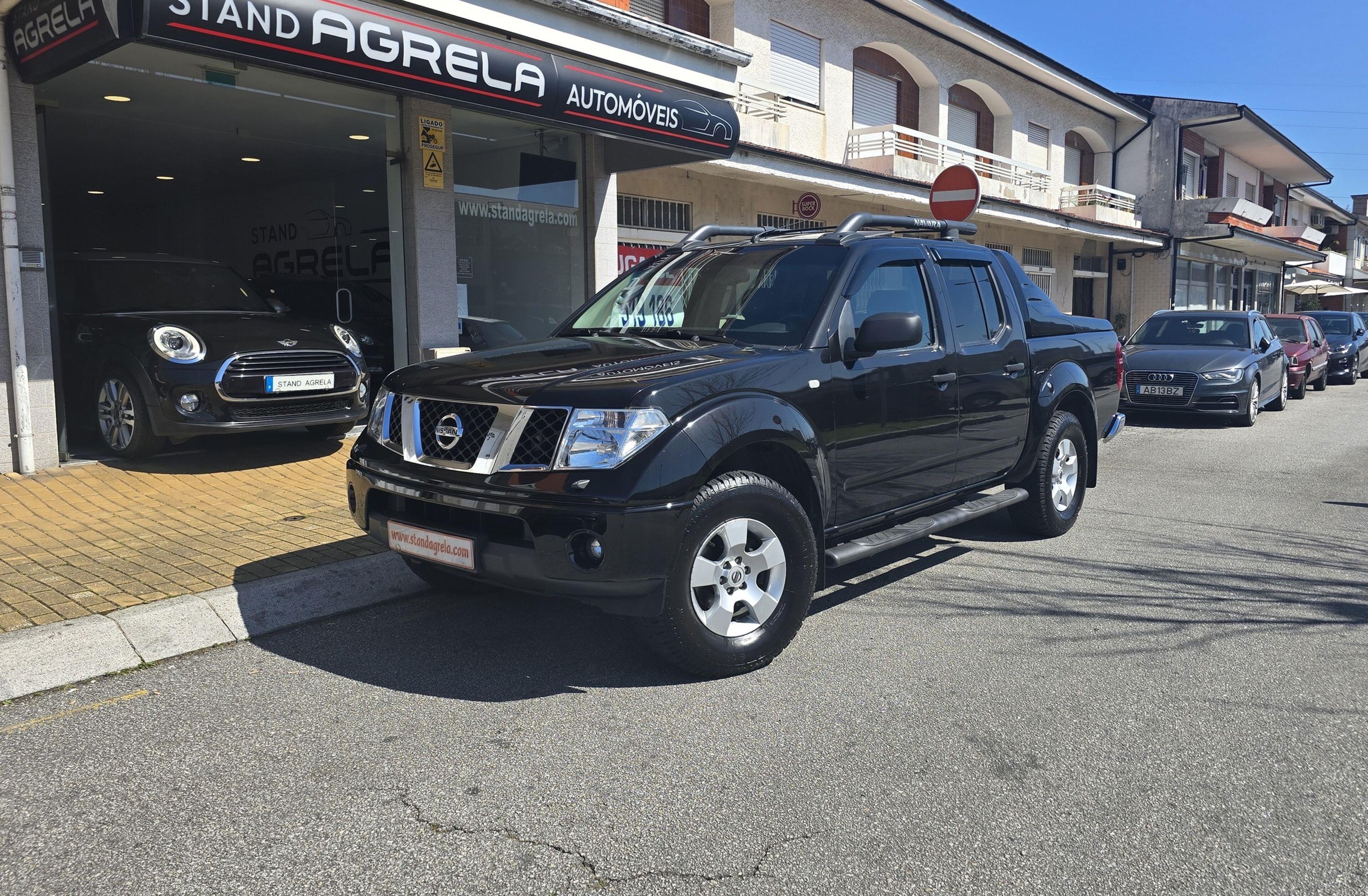 NISSAN Navara 2.5 dCi CD LE Premium AT