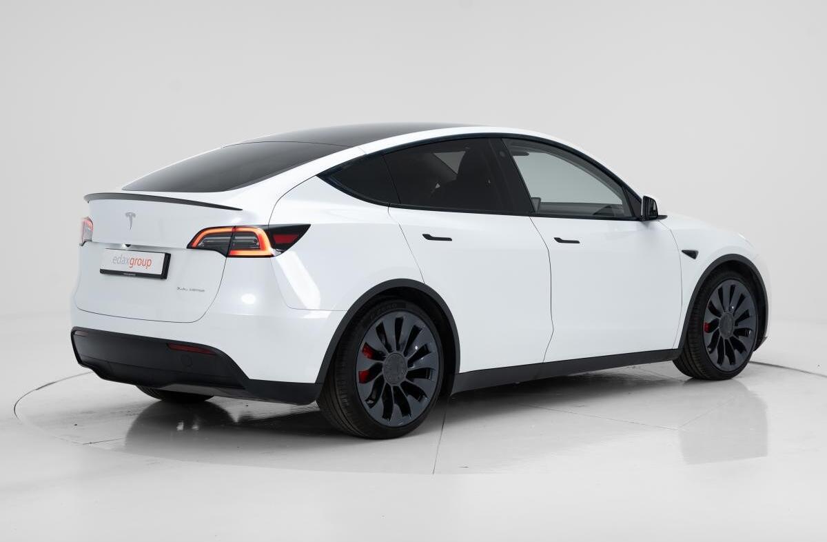 TESLA Model Y Performance Tração Integral