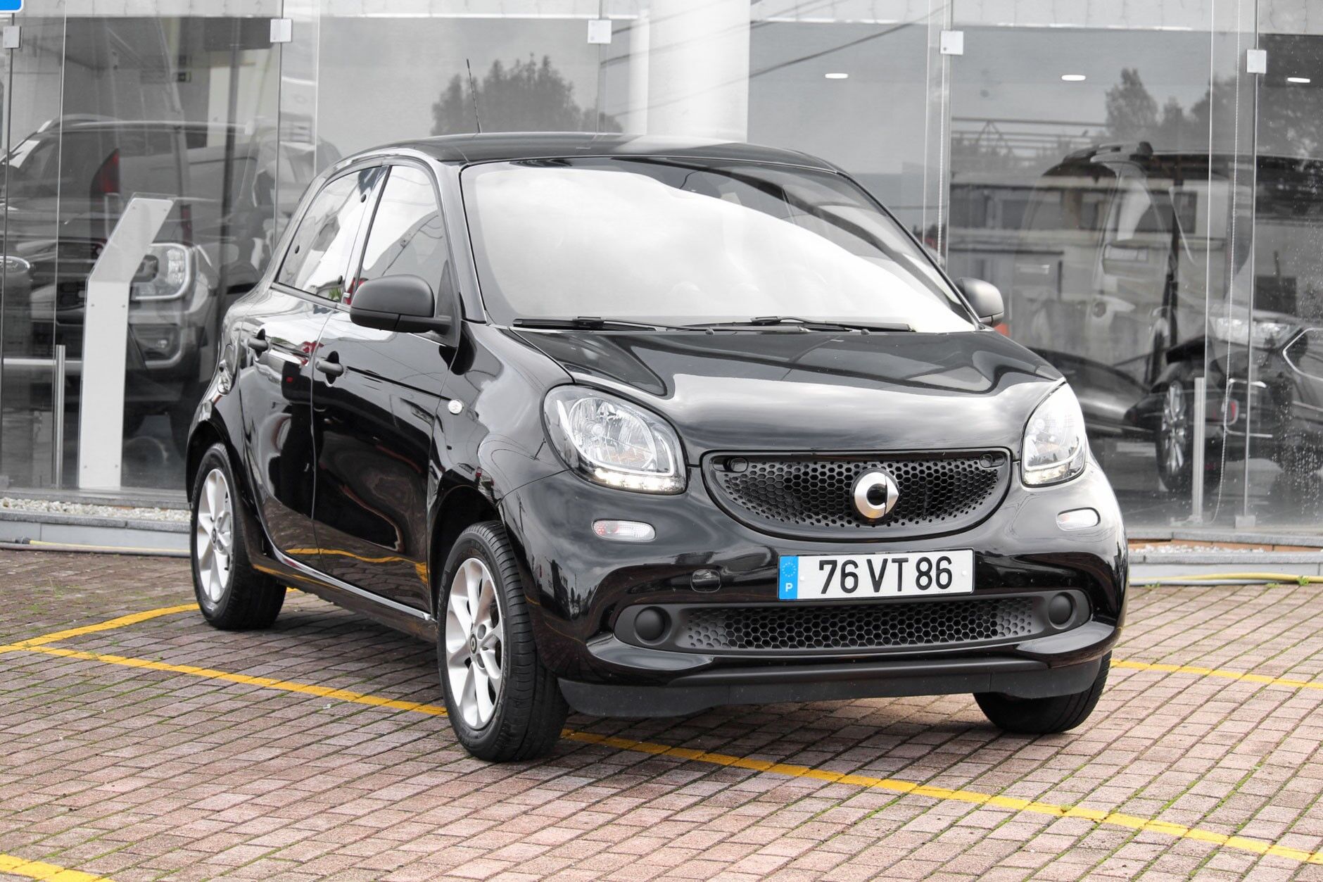 Smart Forfour 0.9 Passion 90 Aut. com 42 974 km por 13 990 € Stand Paulino | Aveiro