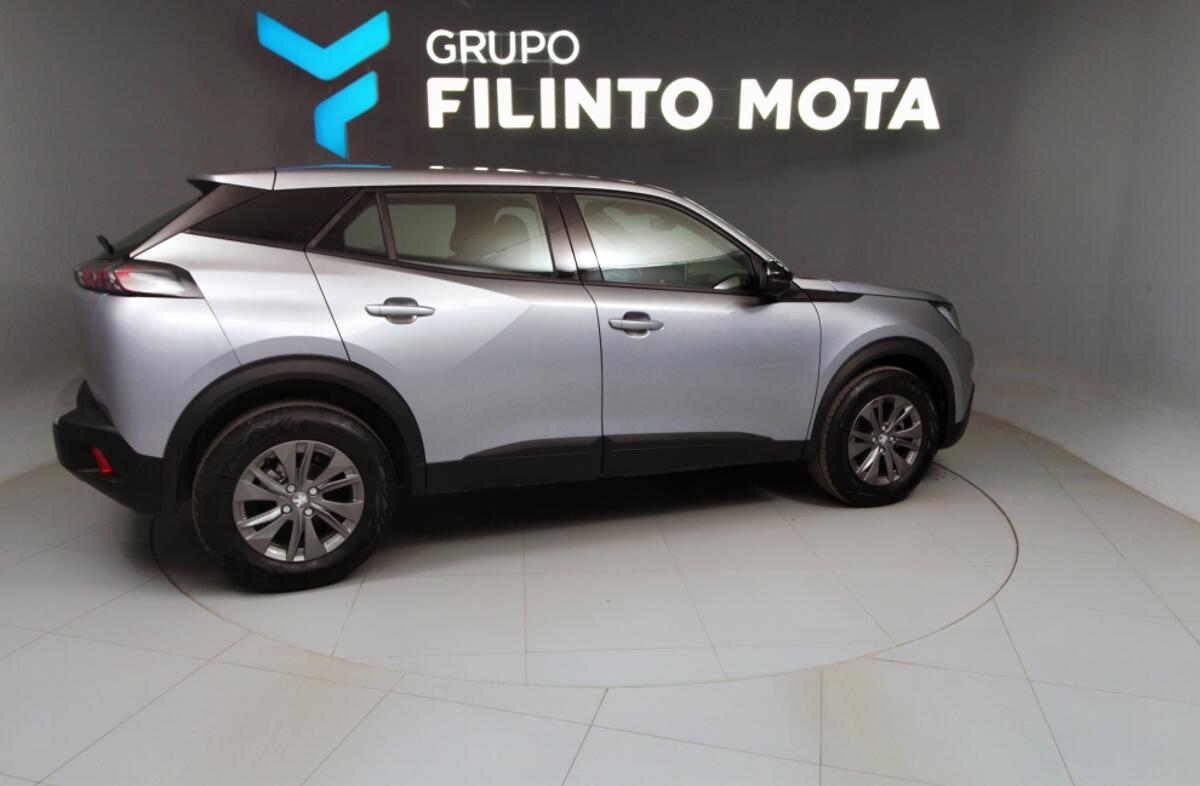 PEUGEOT 2008 1.2 PureTech Active Pack