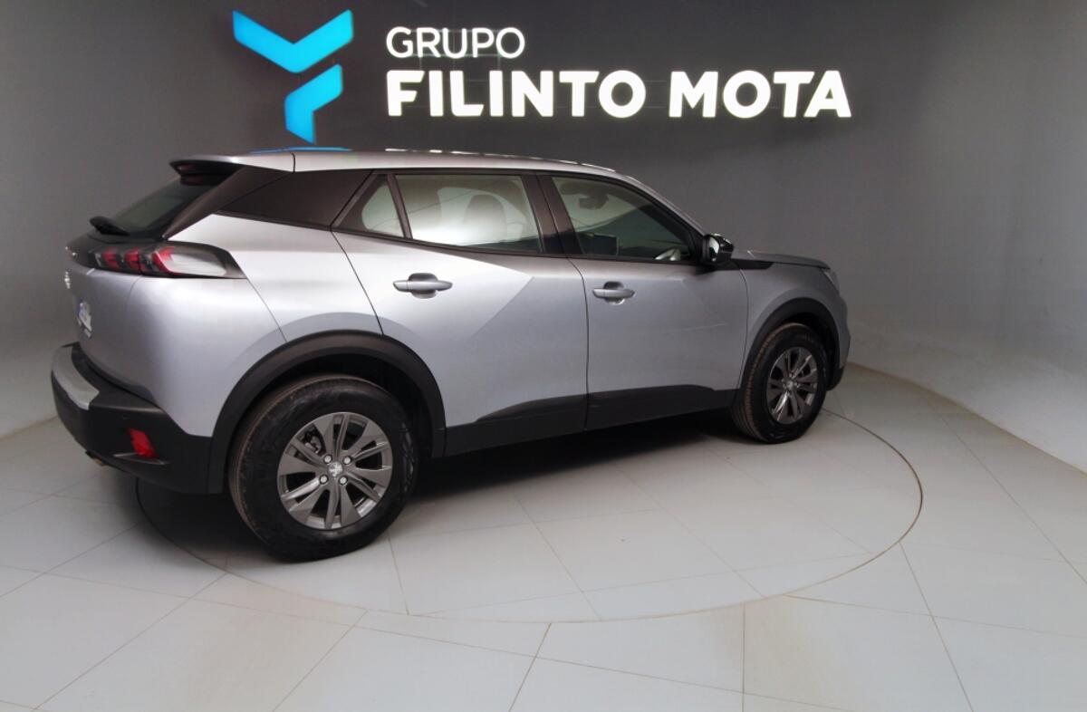 PEUGEOT 2008 1.2 PureTech Active Pack