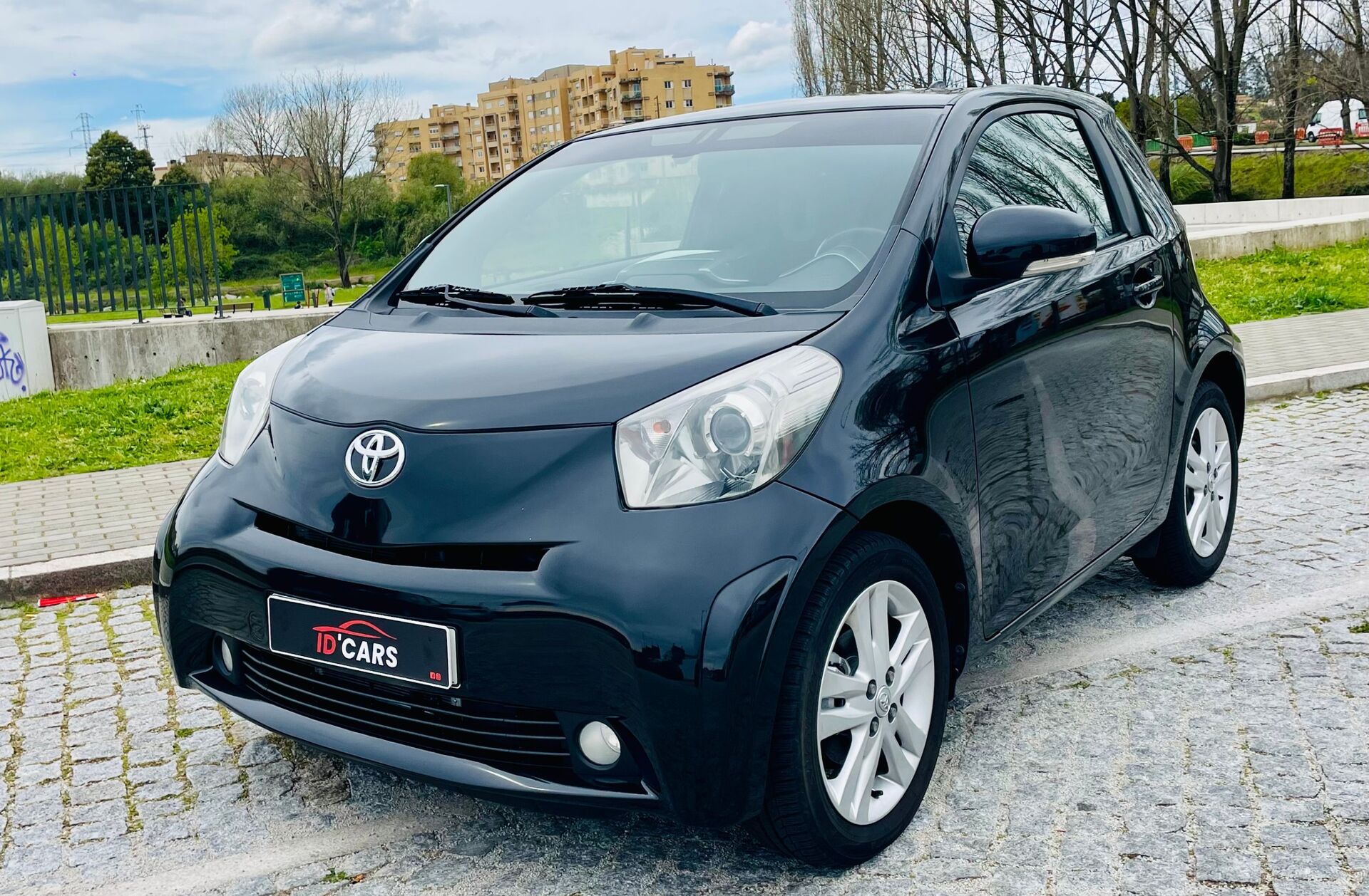 TOYOTA IQ 1.0 VVT-i 2 NAVI+Bluetooth
