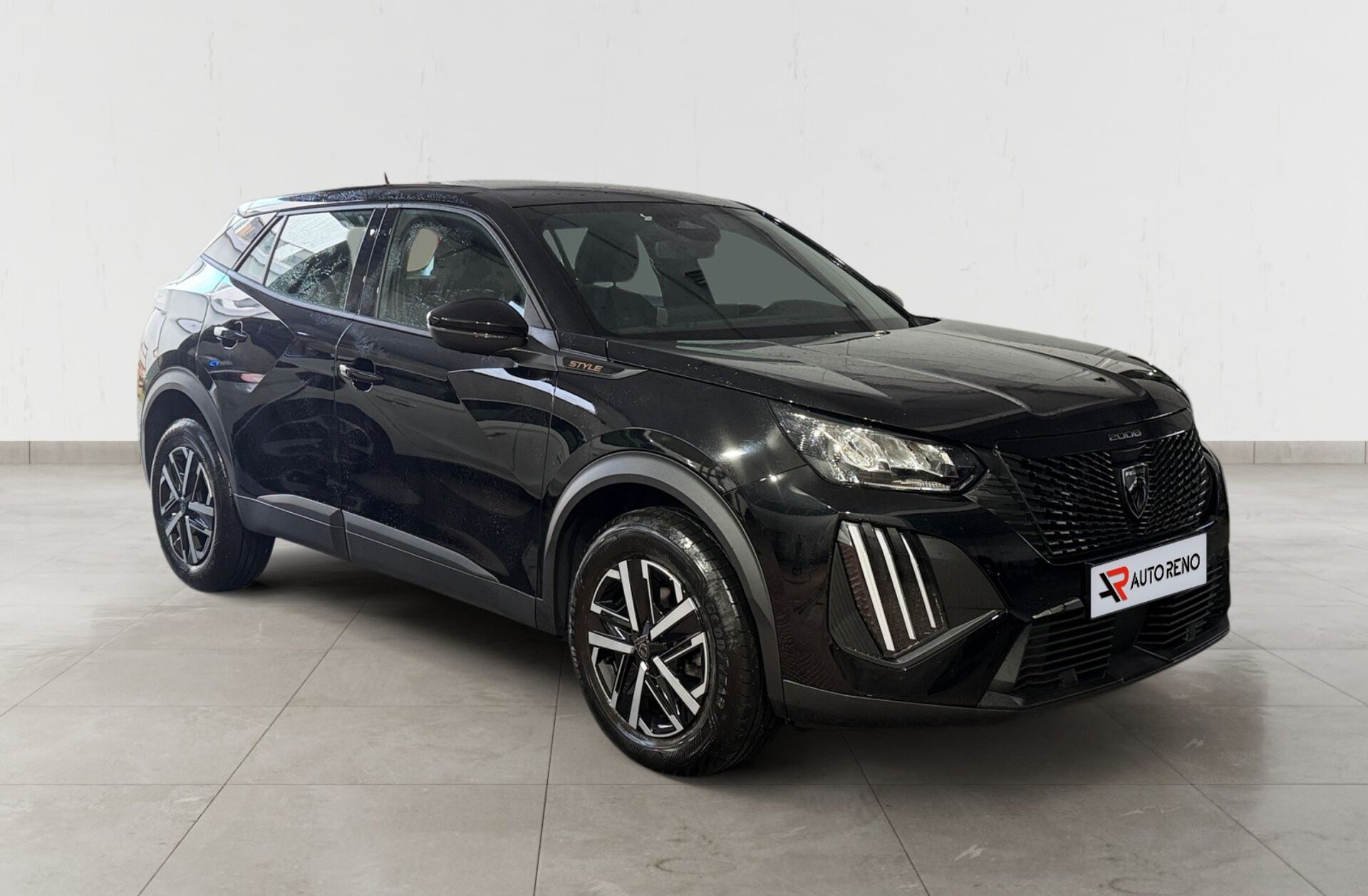 PEUGEOT 2008 1.2 PureTech Style