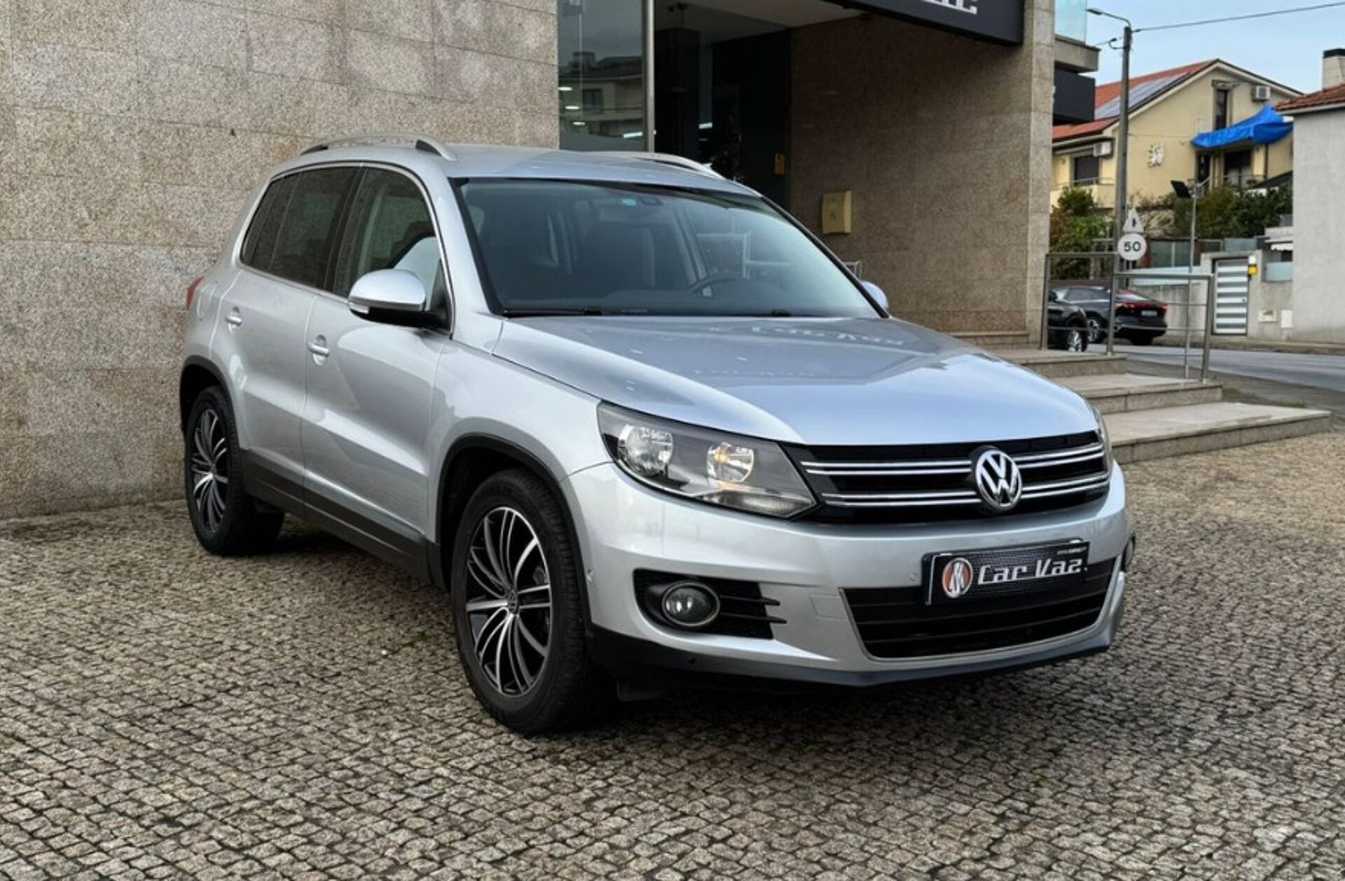 VOLKSWAGEN Tiguan 2.0 TDi Sport BlueMotion
