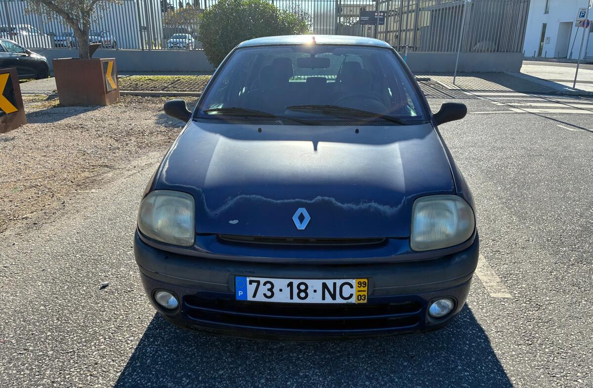 RENAULT Clio 1.2 RT