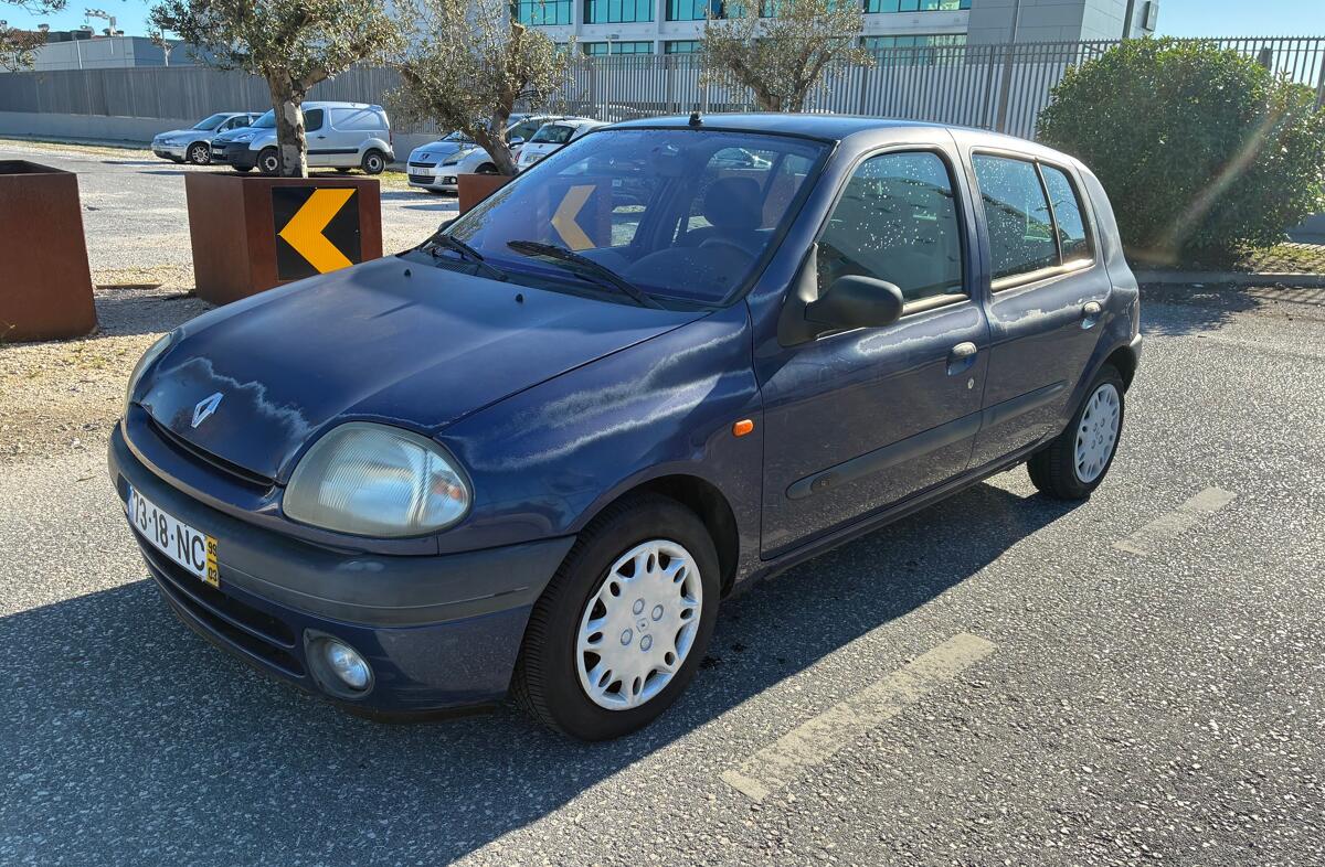 RENAULT Clio 1.2 RT