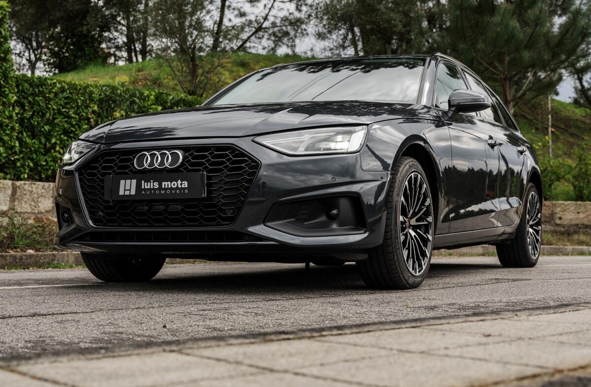 AUDI A4 30 TDI S tronic