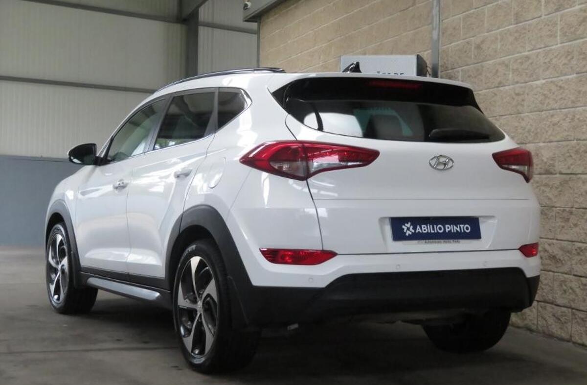HYUNDAI Tucson 1.7 CRDi Premium DCT