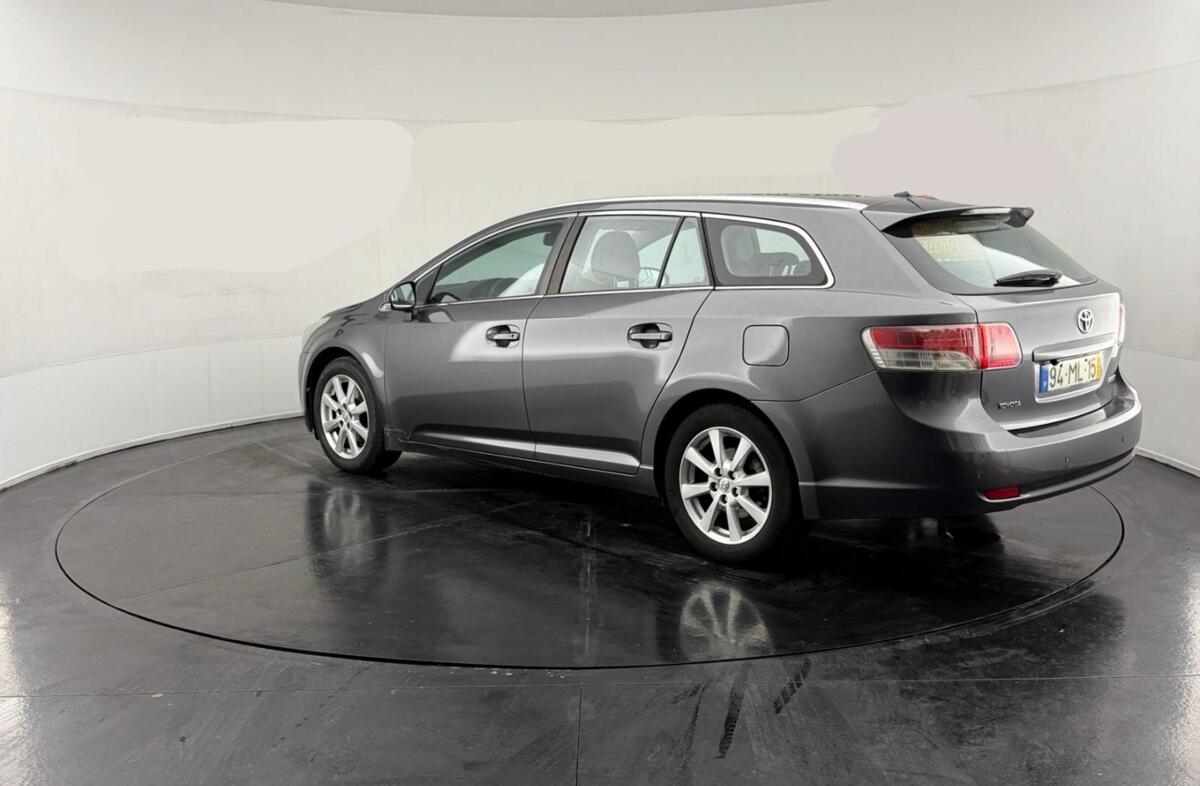 TOYOTA Avensis SW 2.0 D-4D