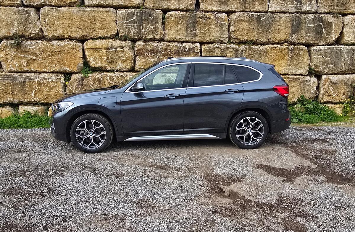 BMW X1 25 e xDrive xLine