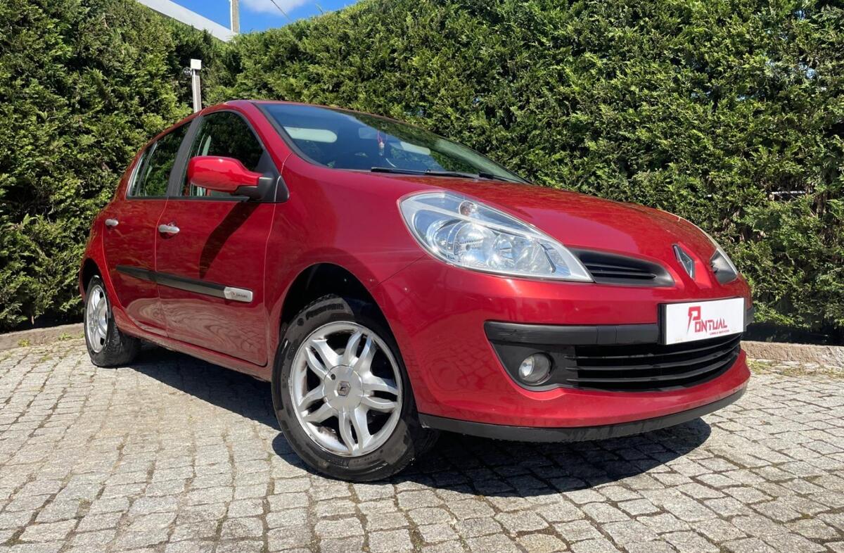 RENAULT Clio 1.2 16V Rip Curl