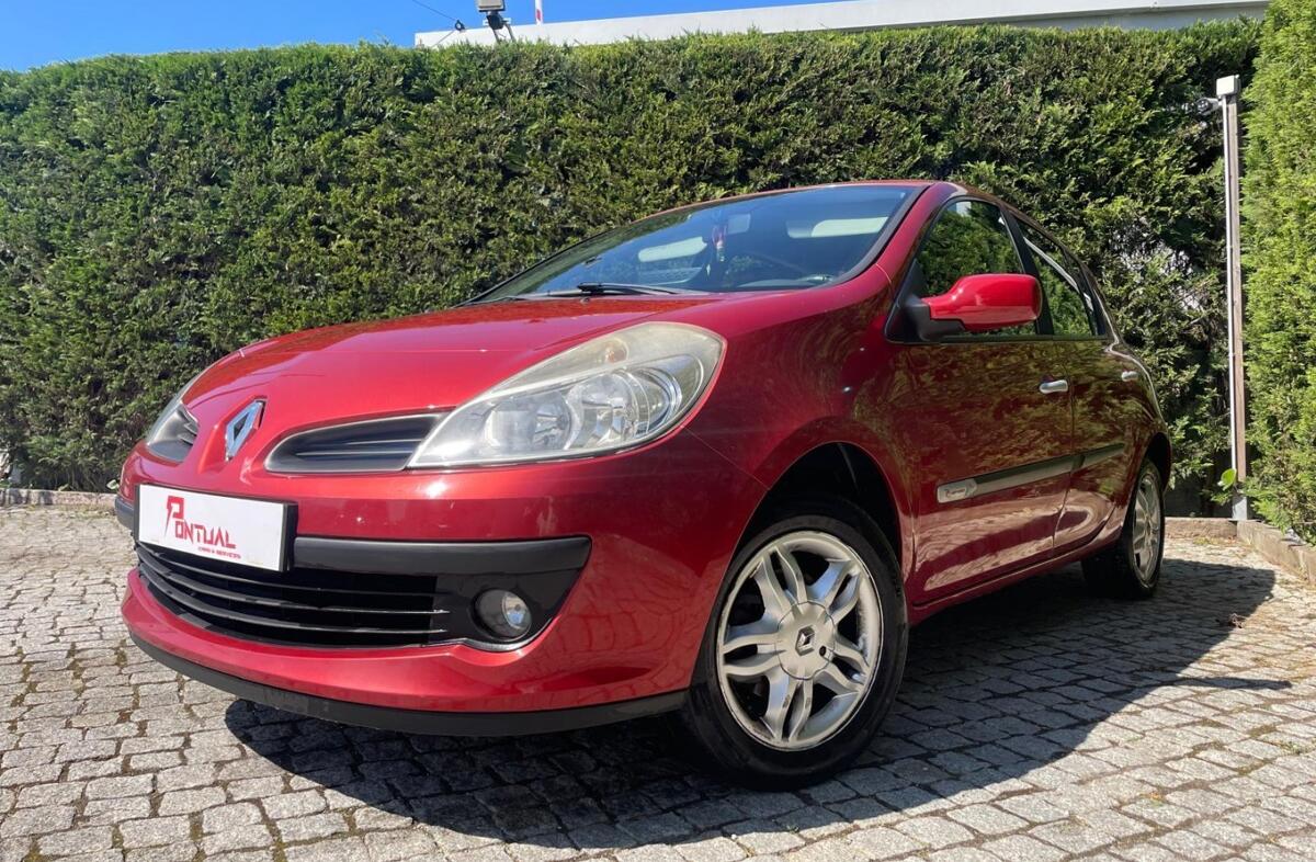 RENAULT Clio 1.2 16V Rip Curl