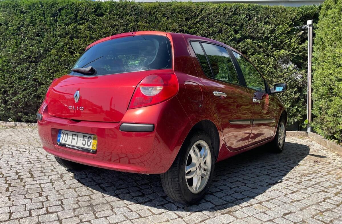 RENAULT Clio 1.2 16V Rip Curl