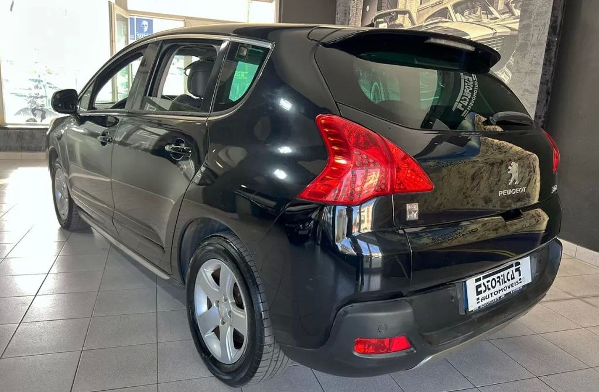 PEUGEOT 3008 2.0 HDi Hybrid4