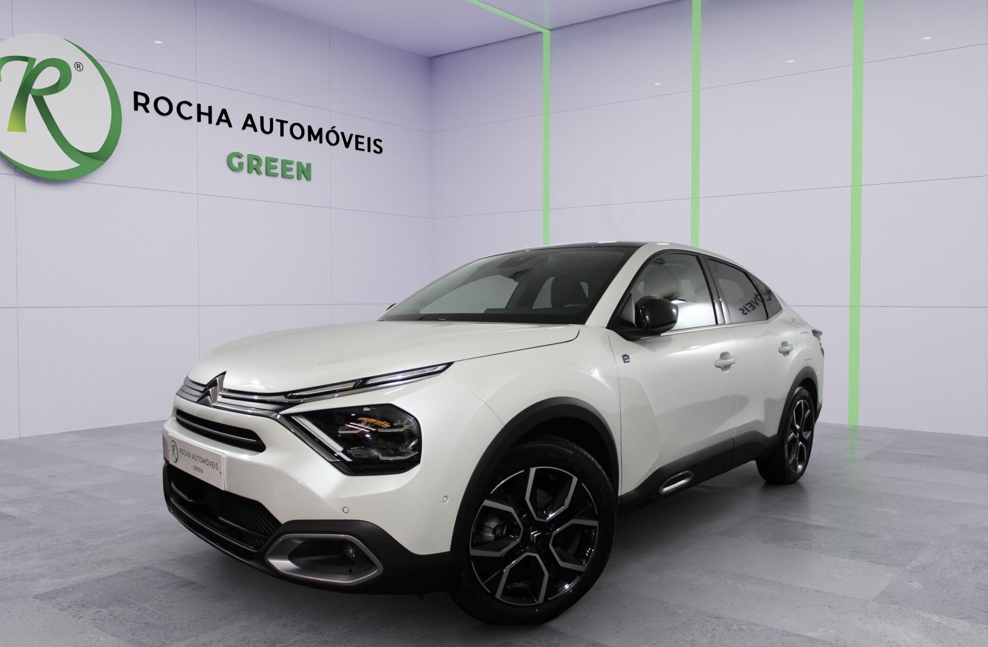 CITROEN C4 X 50 kWh Shine Pack
