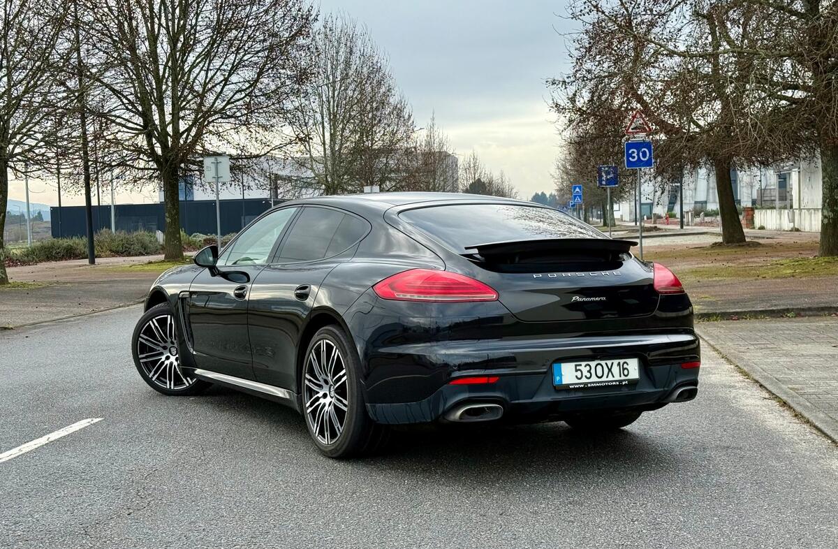 PORSCHE Panamera Panamera