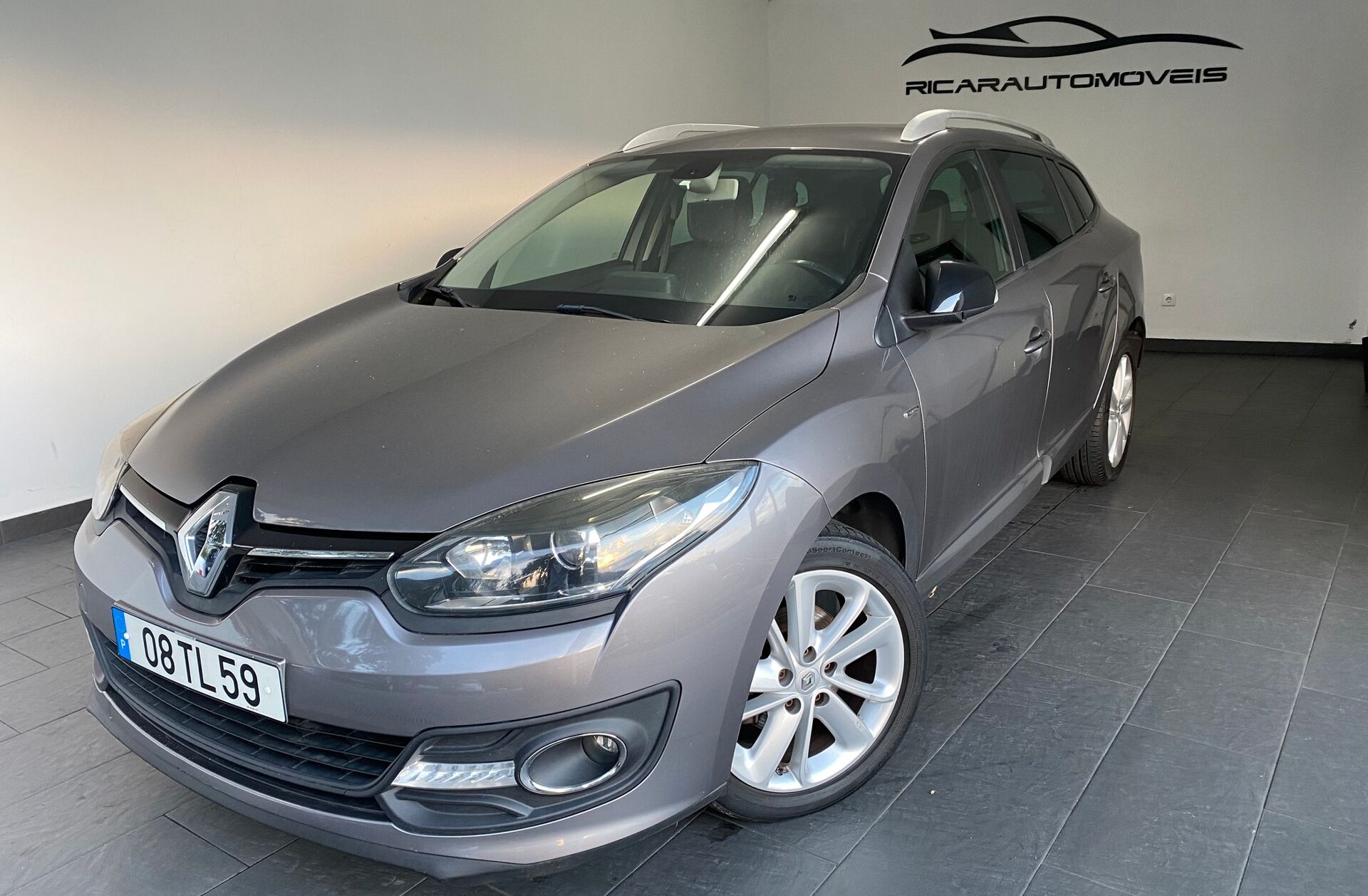 RENAULT Mégane 1.5 Dci Limited Caixa Automática