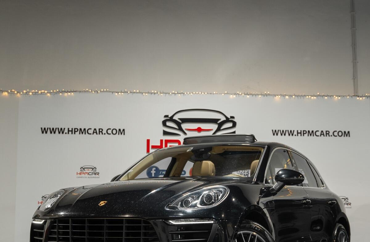 PORSCHE Macan S
