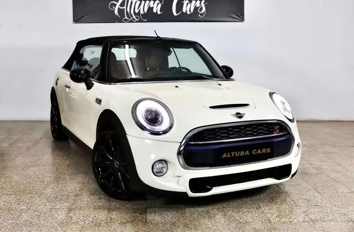 MINI Mini Cooper SD Auto Desportiva