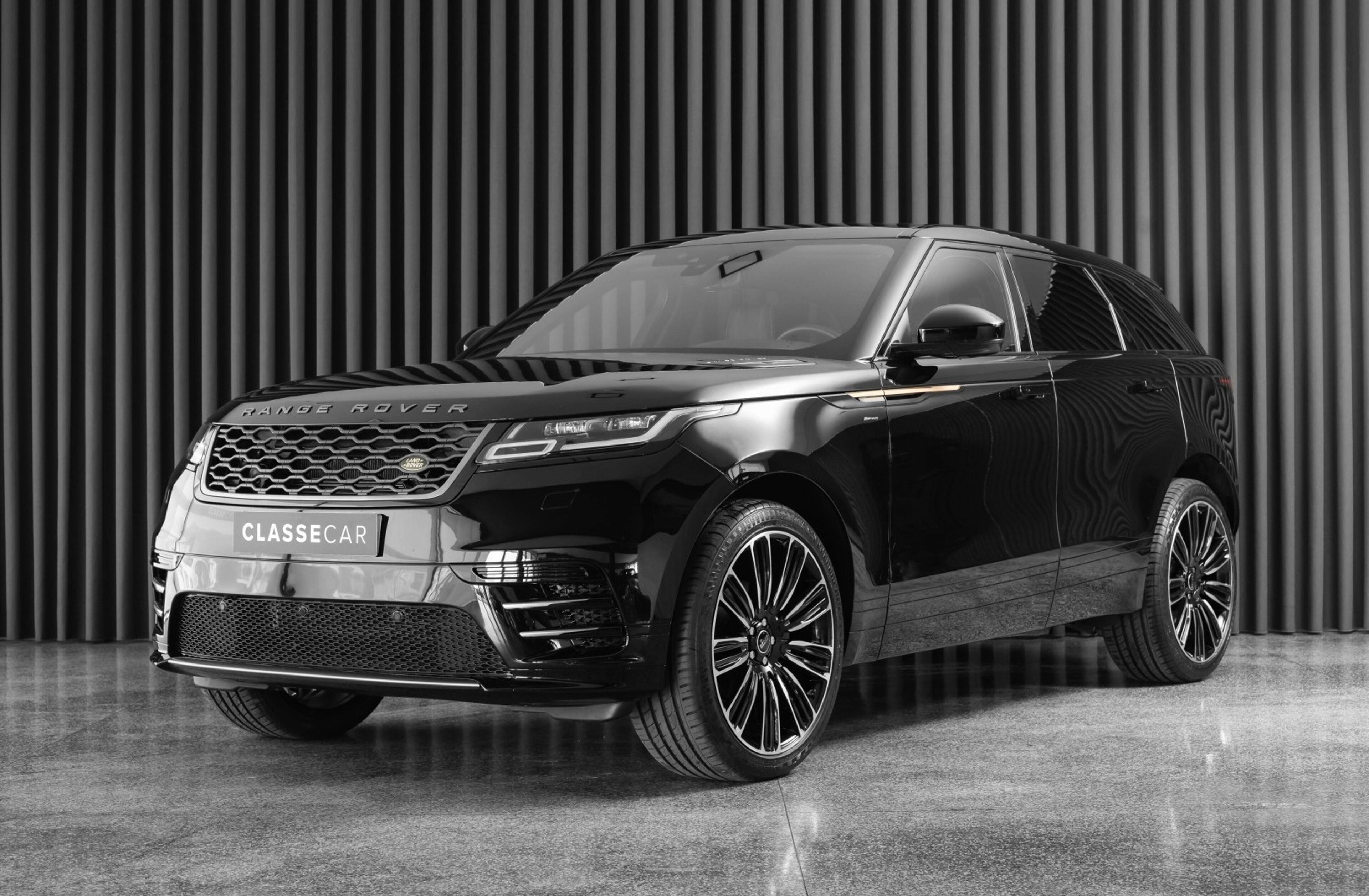 LAND ROVER Range Rover 2.0 D R-Dynamic HSE