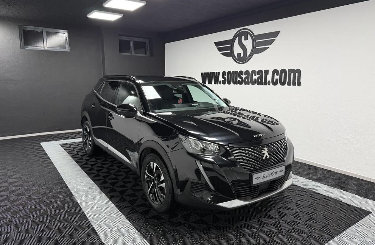 PEUGEOT 2008 1.2 PureTech Allure