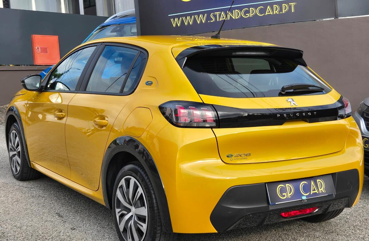 PEUGEOT 208 e- 50 kWh Active Pack