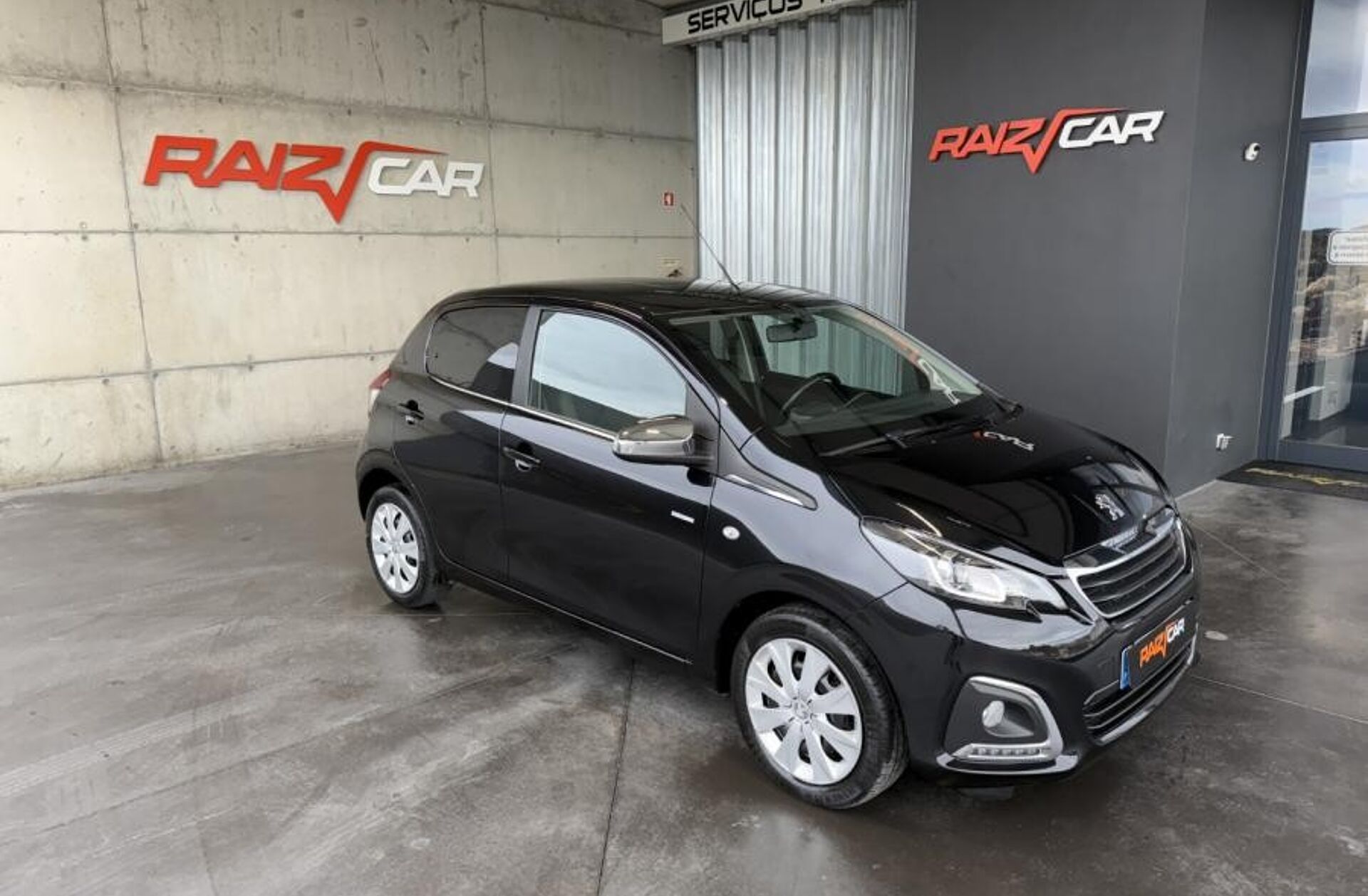 PEUGEOT 108 1.0 VTi Style