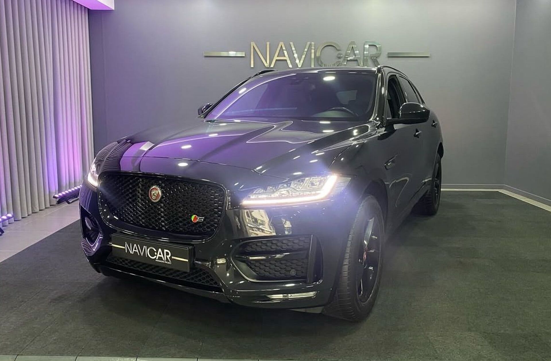 JAGUAR F-Pace 2.0 i4D R-Sport Aut.