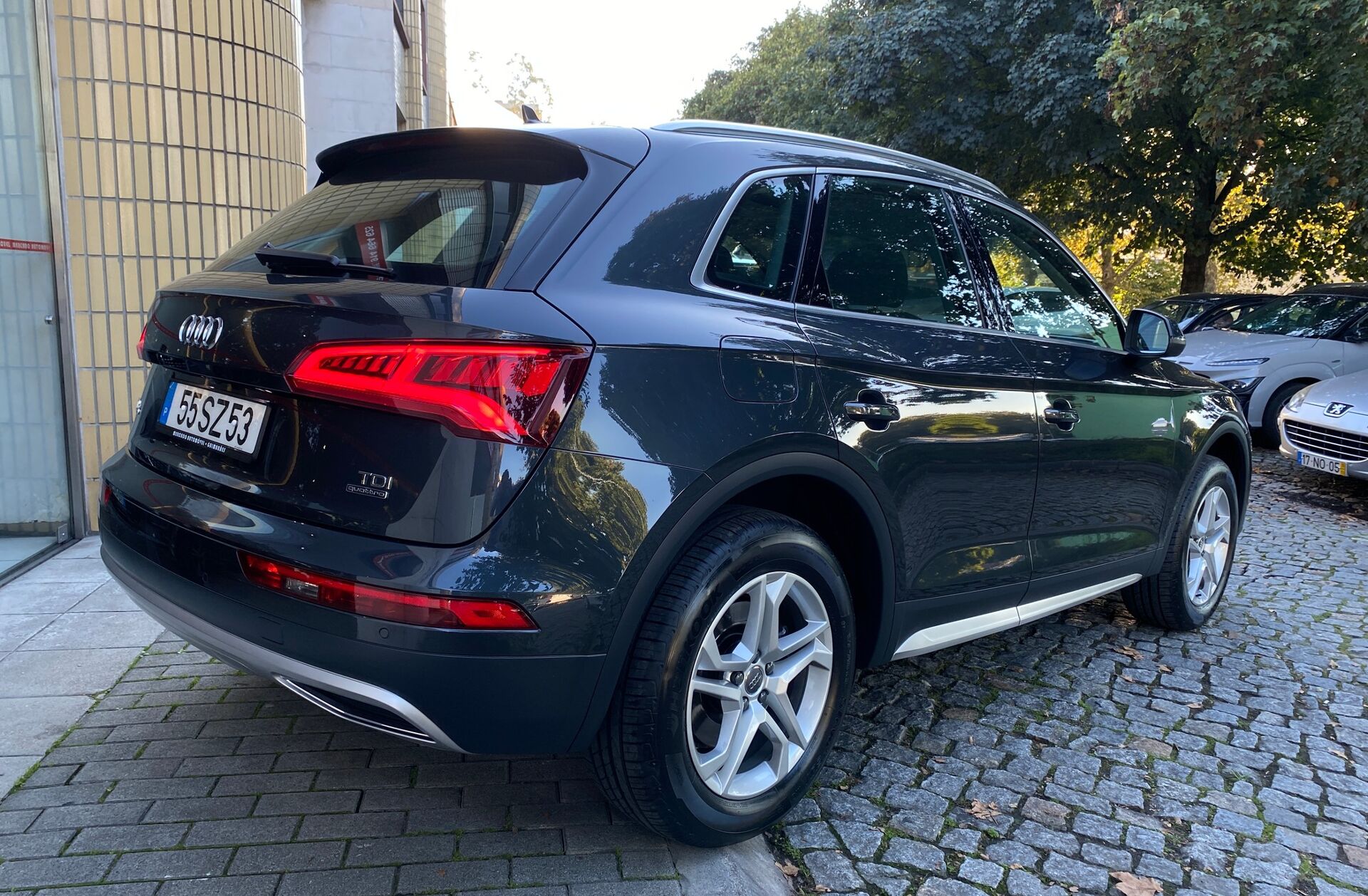 AUDI Q5 2.0 TDI quattro Sport S-tronic