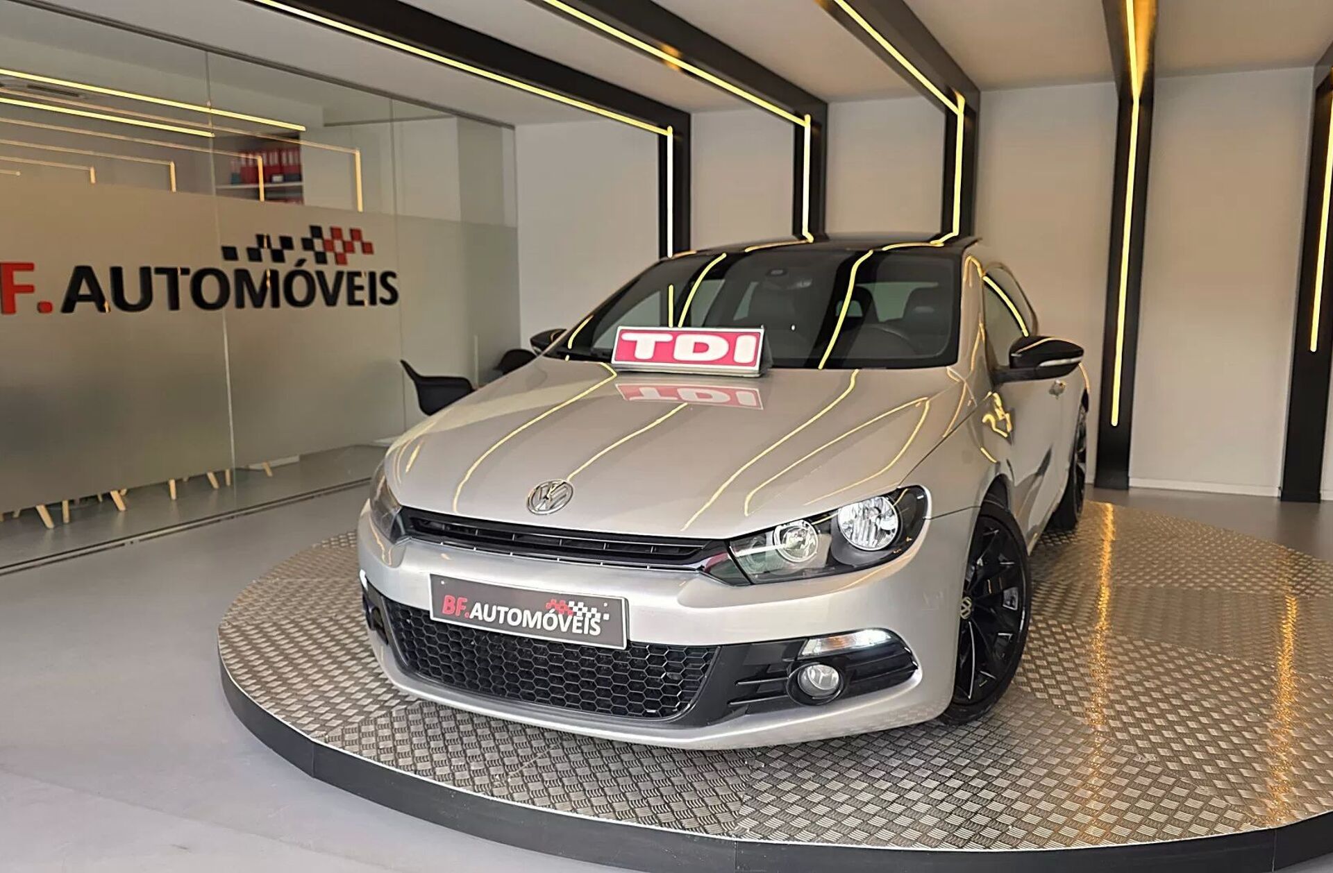 VOLKSWAGEN Scirocco 2.0 TDi Sport