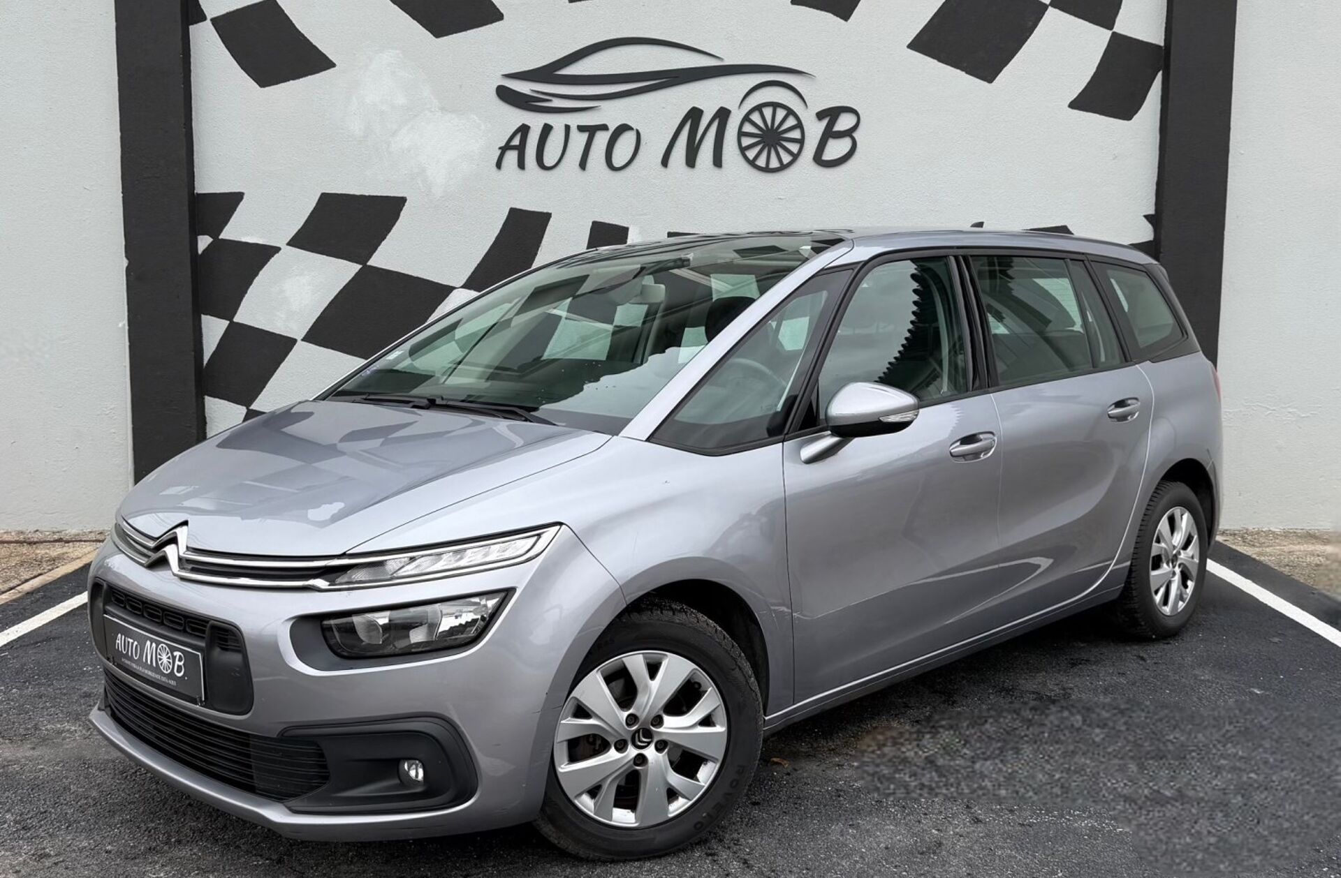 CITROEN C4 1.2 PureTech Shine EAT8