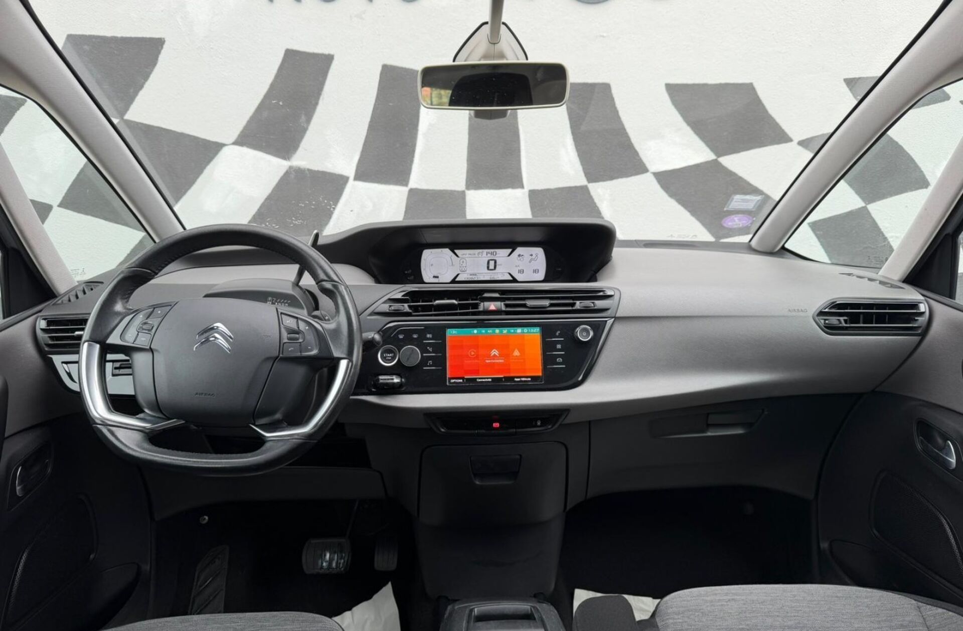 CITROEN C4 1.2 PureTech Shine EAT8