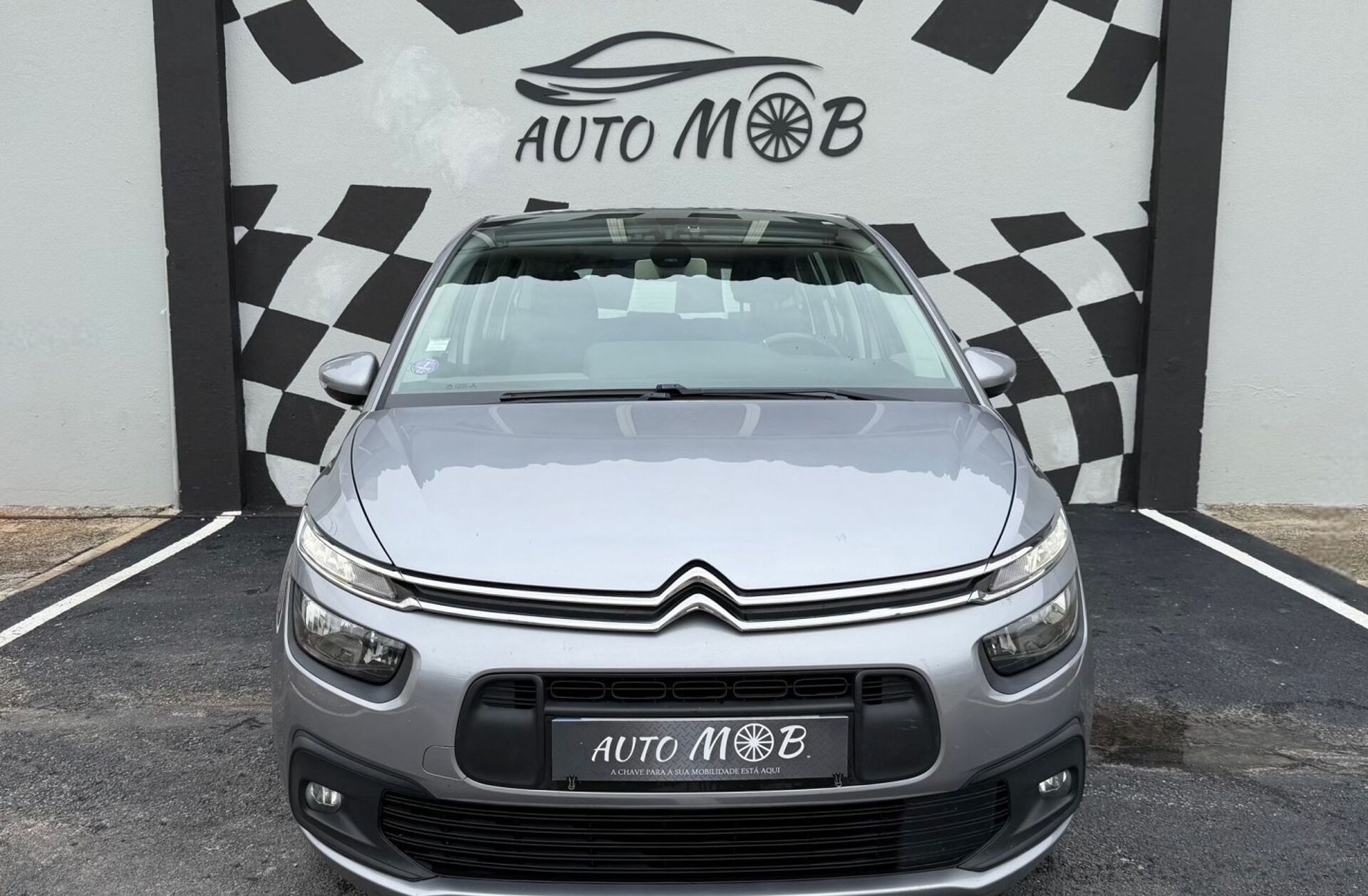 CITROEN C4 1.2 PureTech Shine EAT8