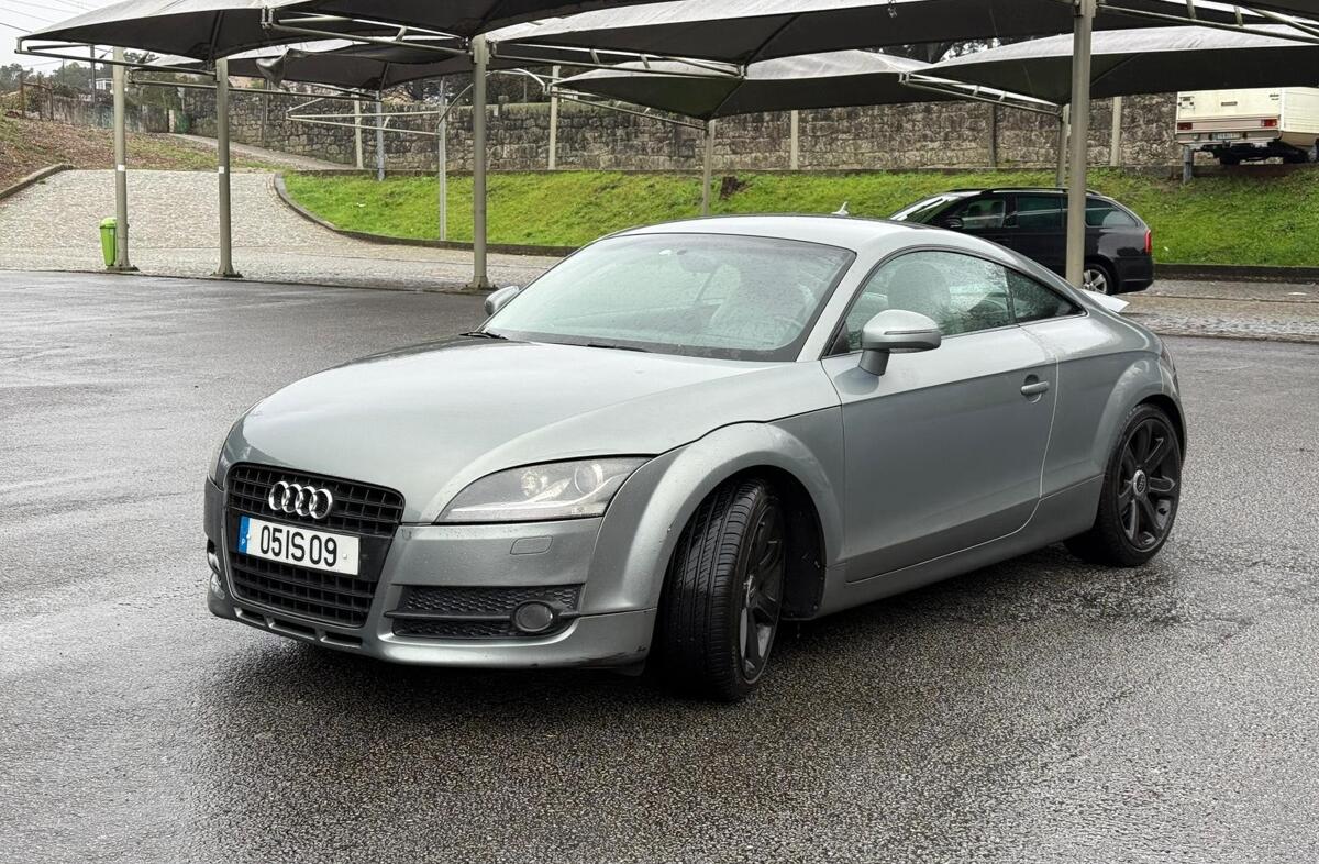 AUDI TT 2.0 TDi quattro S-line