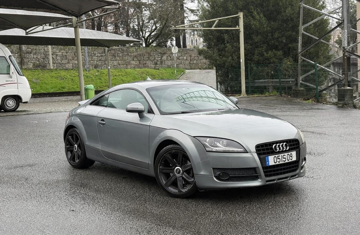AUDI TT 2.0 TDi quattro S-line