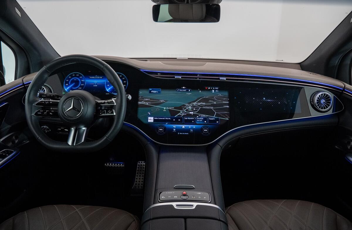 MERCEDES EQE 500 4Matic