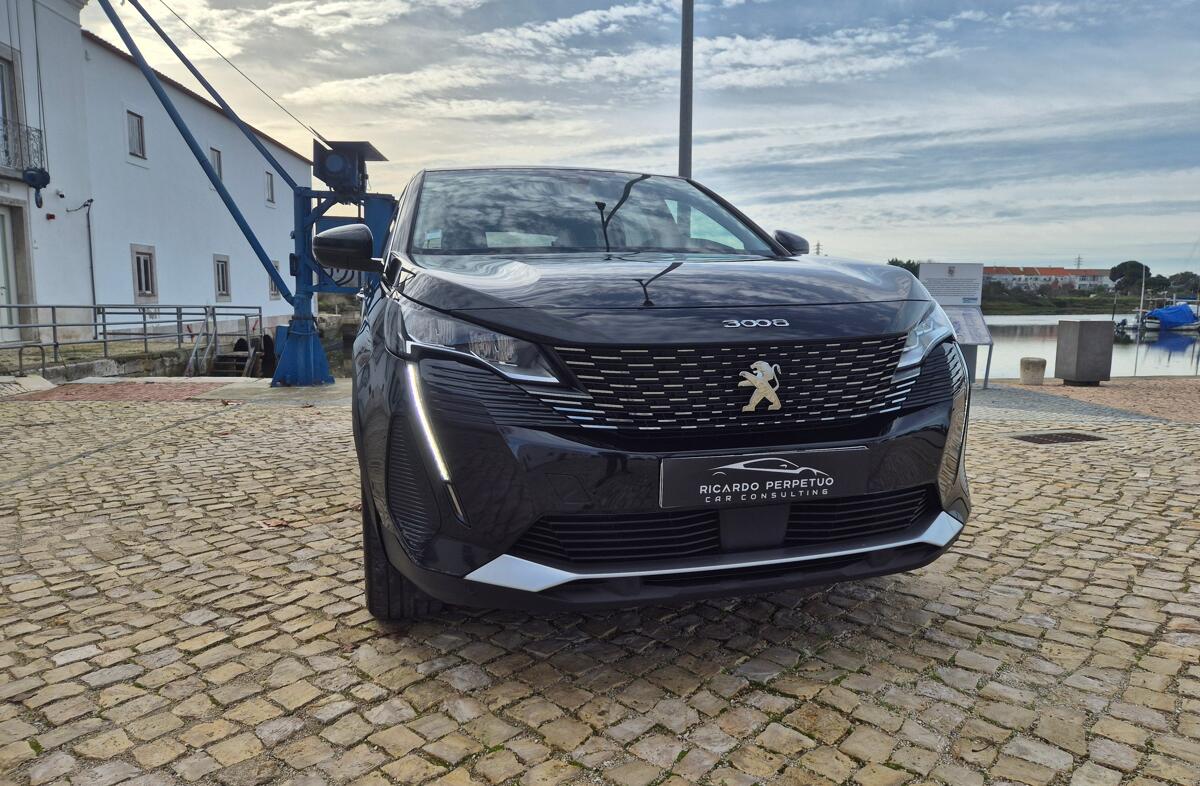 PEUGEOT 3008 1.5 BlueHDi Allure Pack