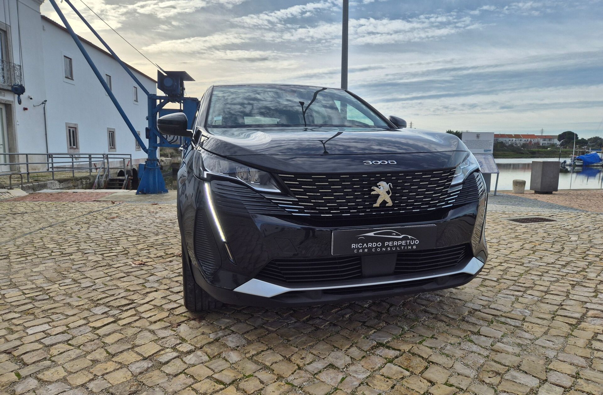 PEUGEOT 3008 1.5 BlueHDi Allure Pack